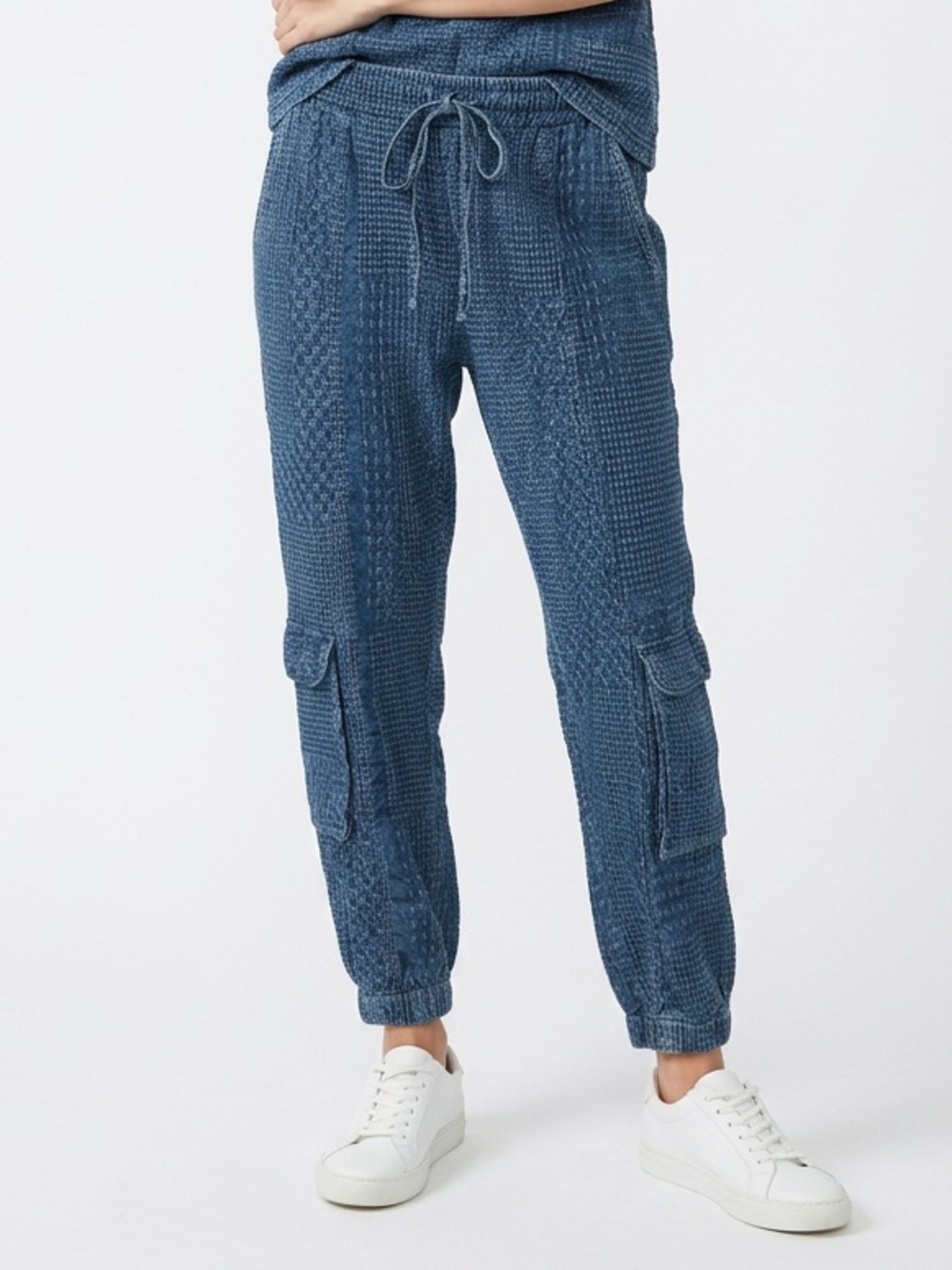 JOHNNY WAS | Fully Embroidered Drawstring Cargo Jogger Jeans Women’s Size Medium